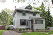 822 BOND ST 822 BOND ST, a American Foursquare house, built in Green Bay, Wisconsin in 1918.