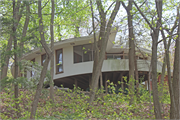 3406 LAKE MENDOTA DR, a Usonian house, built in Shorewood Hills, Wisconsin in 1954.