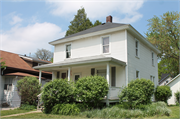 830 OREGON ST 830 OREGON ST, a American Foursquare house, built in Green Bay, Wisconsin in 1904.