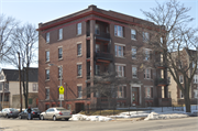 2405 W NATIONAL AVE, a Neoclassical/Beaux Arts apartment/condominium, built in Milwaukee, Wisconsin in 1910.