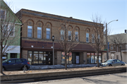 3527-31 W NATIONAL AVE, a Commercial Vernacular tavern/bar, built in Milwaukee, Wisconsin in 1907.