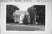 903 LINCOLN BLVD, a Colonial Revival/Georgian Revival house, built in Manitowoc, Wisconsin in 1929.