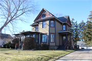 562 PARK AVE, a Queen Anne house, built in Columbus, Wisconsin in .