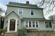 1015 HARRISON ST, a Colonial Revival/Georgian Revival house, built in Madison, Wisconsin in 1928.