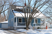 1021 S Roosevelt St, a Bungalow house, built in Green Bay, Wisconsin in 1925.