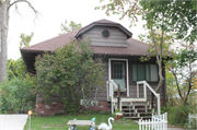 1237 CASS ST, a Bungalow house, built in Green Bay, Wisconsin in 1918.
