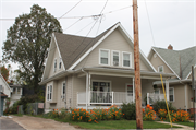 1009 CROOKS ST 1009 CROOKS ST, a Bungalow house, built in Green Bay, Wisconsin in 1912.