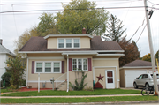 913 DOUSMAN ST, a Bungalow house, built in Green Bay, Wisconsin in 1926.