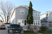 1584 ELM ST, a Front Gabled duplex/two-flat, built in Green Bay, Wisconsin in .