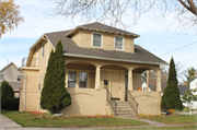 431 HARVARD ST, a Bungalow house, built in Green Bay, Wisconsin in 1920.