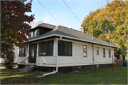 108 OAK ST, a Bungalow house, built in Green Bay, Wisconsin in 1920.