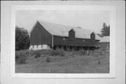 LINCOLN DR, N SIDE, .3 M W OF BERLIN LN, a Side Gabled barn, built in Berlin, Wisconsin in 1900.