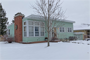 413 E Main St, a Contemporary house, built in Waunakee, Wisconsin in 1950.