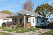 966 SCHOOL PLACE 966 SCHOOL PLACE, a Bungalow house, built in Green Bay, Wisconsin in 1915.