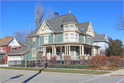 307 N LUDINGTON ST, a Queen Anne house, built in Columbus, Wisconsin in 1900.