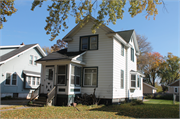 212 WOODLAWN AVE, a Queen Anne house, built in Green Bay, Wisconsin in 1956.