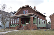 1640 Carlisle Ave., a Bungalow house, built in Racine, Wisconsin in 1919.