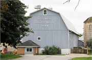11819 W MEQUON RD / STATE HIGHWAY 167, a Astylistic Utilitarian Building barn, built in Mequon, Wisconsin in 1902.