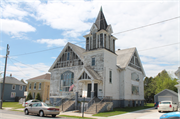 424 N 7TH ST, a Early Gothic Revival church, built in Manitowoc, Wisconsin in 1900.
