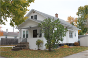 1004 9TH ST, a Front Gabled house, built in Green Bay, Wisconsin in 1930.