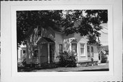 1152 DAGGETT ST, a Cross Gabled house, built in Marinette, Wisconsin in .