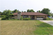2770 WIS-60 STH, a Ranch house, built in Hartford, Wisconsin in 1960.
