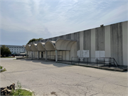 600 W WALNUT ST, a New Formalism large office building, built in Milwaukee, Wisconsin in 1973.
