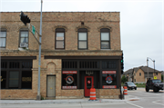 901 S MAIN ST, a Italianate small retail building, built in Oshkosh, Wisconsin in 1875.