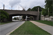 E. Mason St. over Lincoln Memorial Dr., a NA (unknown or not a building) bridge, built in Milwaukee, Wisconsin in 1982.