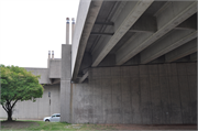 E. Mason St. over Lincoln Memorial Dr., a NA (unknown or not a building) concrete bridge, built in Milwaukee, Wisconsin in 1982.