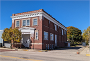 116 E MAIN ST, a Craftsman small office building, built in Evansville, Wisconsin in 1914.