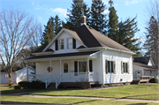 345 10th Ave, a One Story Cube house, built in Antigo, Wisconsin in 1900.