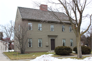 120 Long Ct, a Colonial Revival/Georgian Revival house, built in Sheboygan, Wisconsin in 1990.