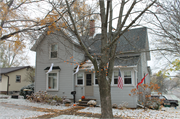 149 N ALBERT AVE, a Gabled Ell house, built in Reedsburg, Wisconsin in 1900.