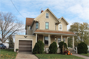 300 LAUREL ST, a Queen Anne house, built in Reedsburg, Wisconsin in 1900.