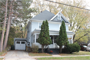 544 N WALNUT ST 544 N WALNUT ST, a American Foursquare house, built in Reedsburg, Wisconsin in 1905.