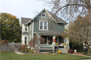 424 S PARK ST 424 S PARK ST, a Queen Anne house, built in Reedsburg, Wisconsin in 1901.