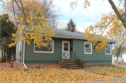 741 N Walnut St, a Ranch house, built in Reedsburg, Wisconsin in 1948.