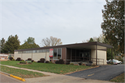 710 N Webb Ave, a Contemporary small office building, built in Reedsburg, Wisconsin in 1960.
