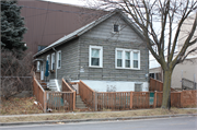 112 E MAPLE ST, a Front Gabled house, built in Milwaukee, Wisconsin in 1890.
