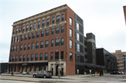 235 E PITTSBURGH ST, a Neoclassical/Beaux Arts industrial building, built in Milwaukee, Wisconsin in 1922.