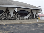 350 N Watertown St 350 N Watertown St, a Contemporary restaurant/supper club, built in Johnson Creek, Wisconsin in .