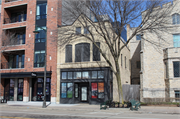 326 E COLLEGE AVE, a Italianate retail building, built in Appleton, Wisconsin in 1890.