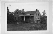 COUNTY T, EAST SIDE, .5 MILES SOUTH OF COUNTY F, a Gabled Ell house, built in Sheldon, Wisconsin in .