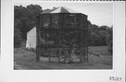STATE HIGHWAY 33, a Astylistic Utilitarian Building corn crib, built in Sheldon, Wisconsin in .