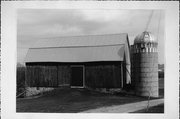 14836 MELODY AVE, a Astylistic Utilitarian Building barn, built in Jefferson, Wisconsin in 1900.