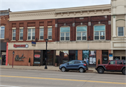 178 E Main St, a Commercial Vernacular small retail building, built in Reedsburg, Wisconsin in 1900.