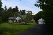 20600 W DOWNIE RD, a Colonial Revival/Georgian Revival house, built in New Berlin, Wisconsin in 1942.