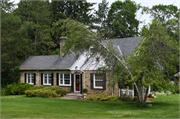 20600 W DOWNIE RD, a Colonial Revival/Georgian Revival house, built in New Berlin, Wisconsin in 1942.