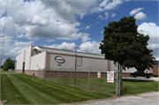 N 124th Street, a Astylistic Utilitarian Building industrial bldg/manufacturing facility, built in Milwaukee, Wisconsin in 1955.